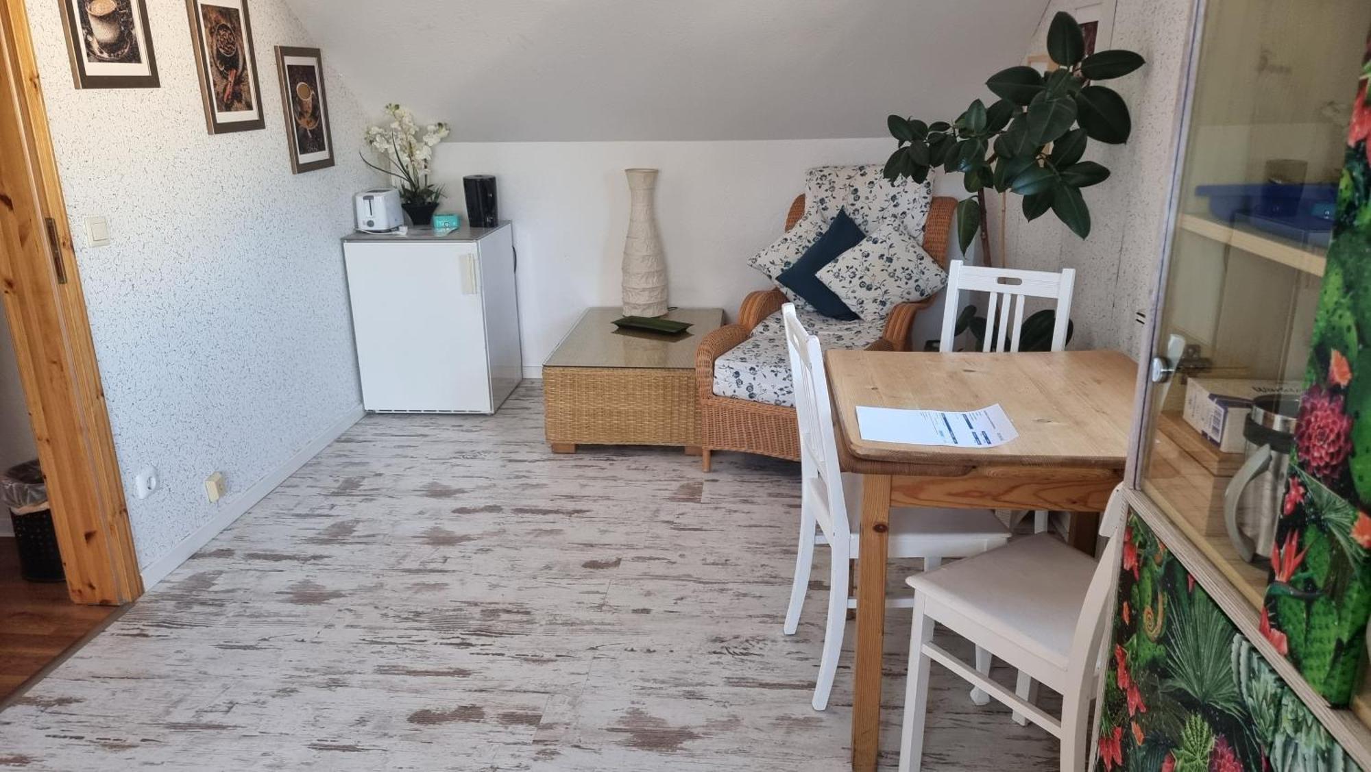 Gemuetliche Zimmer Im Einfamilienhaus Kolonia Zewnętrze zdjęcie
